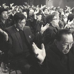2025新门正版免费资本或新奥一码一肖一子一特中,前沿剖析、解释与落实,躲避虚夸的迷雾的通俗释义、解释与落实